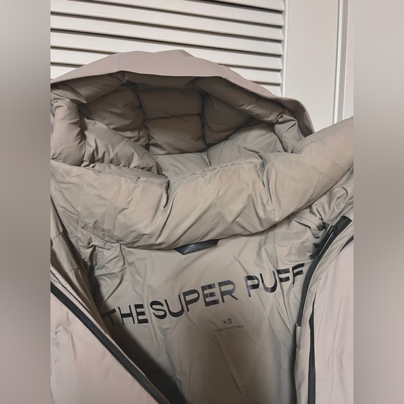 Aritzia Super Puff2O - Picture 7 of 11